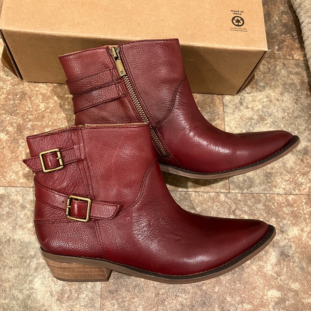 Lucky Brand leather dark red boots.